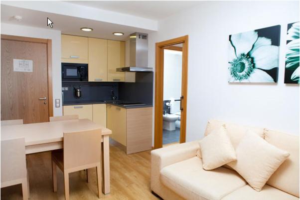 Apartahotel Castejon De Sos Ngoại thất bức ảnh