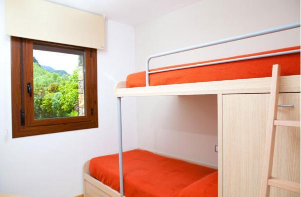 Apartahotel Castejon De Sos Ngoại thất bức ảnh